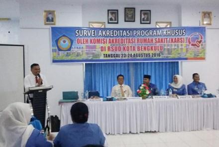 Walikota Bengkulu Helmi Hasan menyambut langsung tim survey yang dipimpin oleh Tulus Setiono dan Dr. Widayanto di RSUD kota