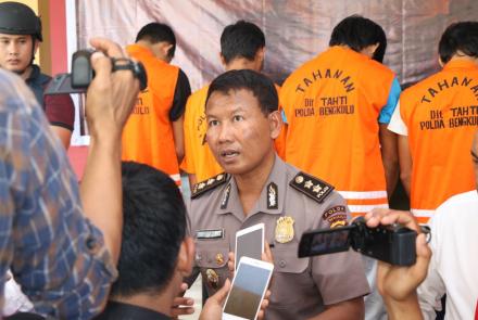 Hukum
