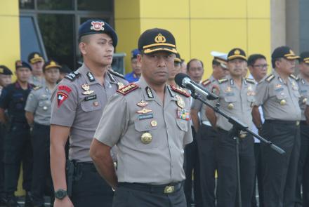 Hukum