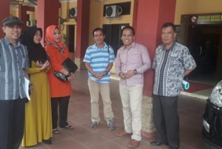 Hukum