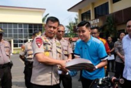 Hukum
