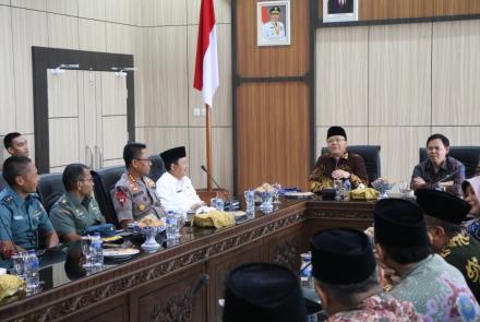 Hukum