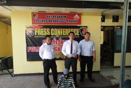 Hukum