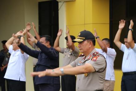 Hukum