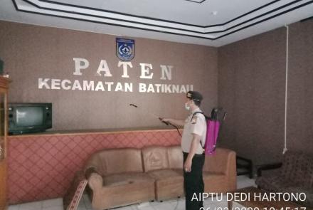 Hukum