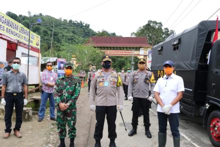 Hukum