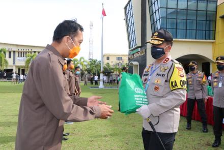 Hukum