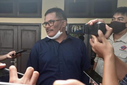 Hukum