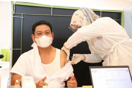 Anggota DPRD Riau Jalani Vaksinasi Guna Putus Mata Rantai Penyebaran Covid-19