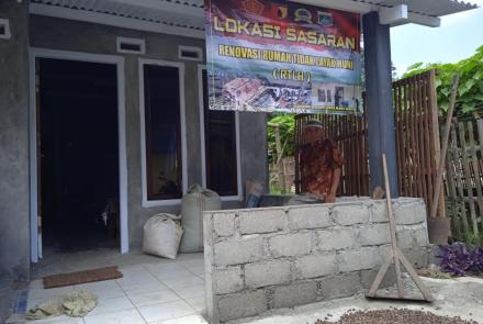 Sosok Bapak Lasdi di Rumah Barunya