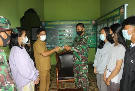 Remaja di Kelurahan Kampuri Meriahkan HUT TNI Ke 76 Bersama Satgas TMMD