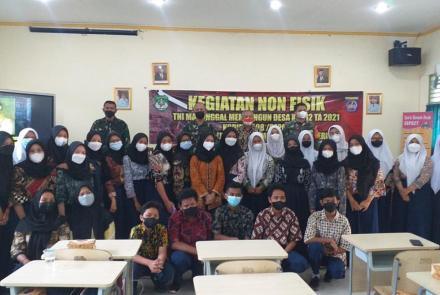 TMMD Tanamkan Perilaku Hidup Bersih dan Sehat Kepada Siswa SMP