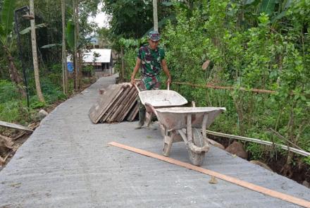 JALAN RABAT SUDAH BISA DIGUNAKAN WARGA TULUNGREJO