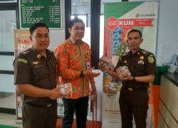 Hukum